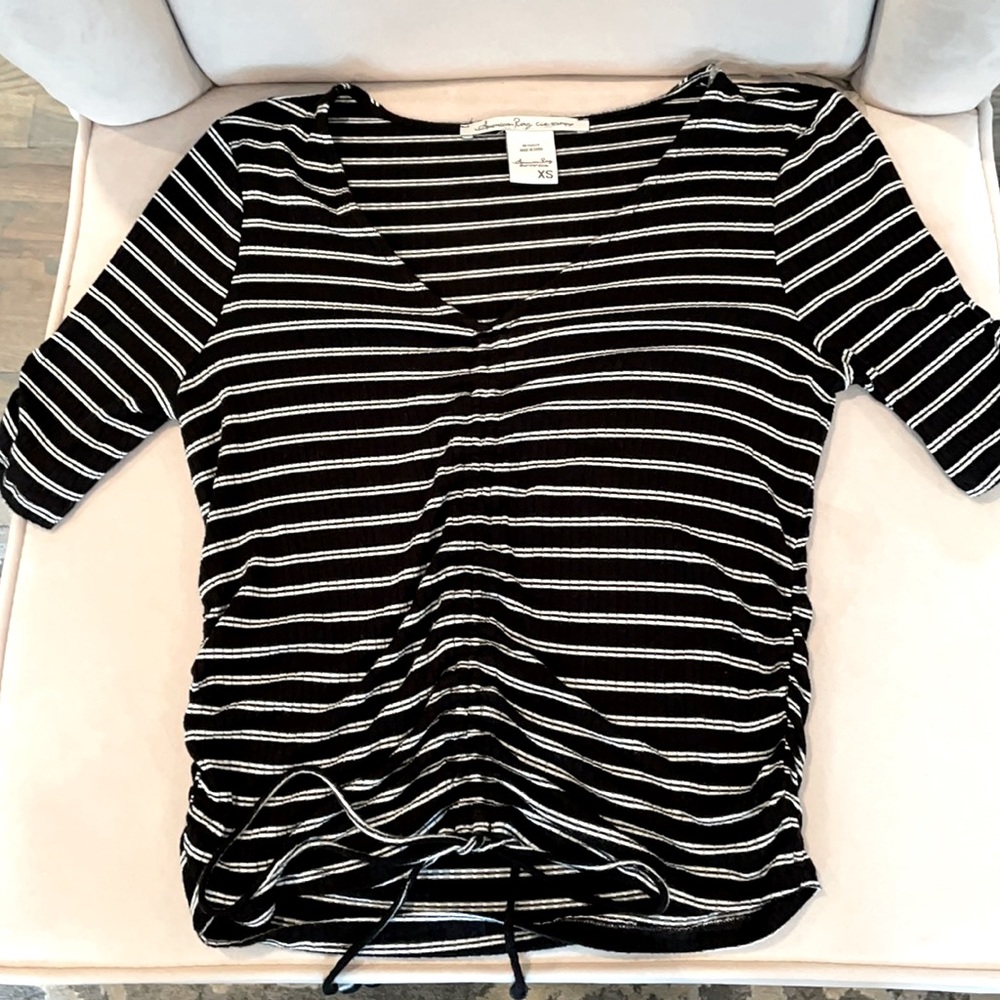 Black and White Short Sleeve Ruched Top (XS)